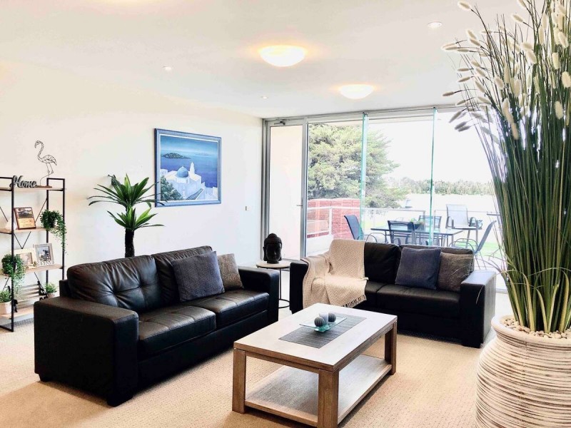 2/247 Esplanade, Lakes Entrance VIC 3909