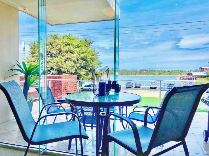 2/247 Esplanade, Lakes Entrance VIC 3909