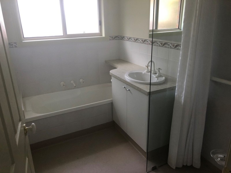 62 Coates Road, Lakes Entrance VIC 3909