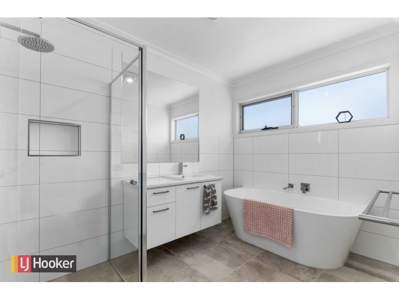 41 O’Neills Road, Lakes Entrance VIC 3909