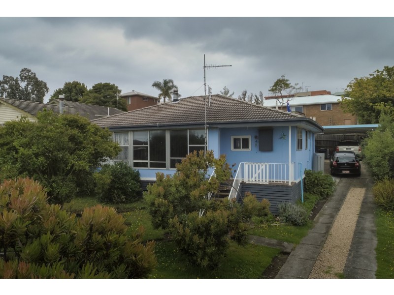 28 Bogong Street, Lakes Entrance VIC 3909