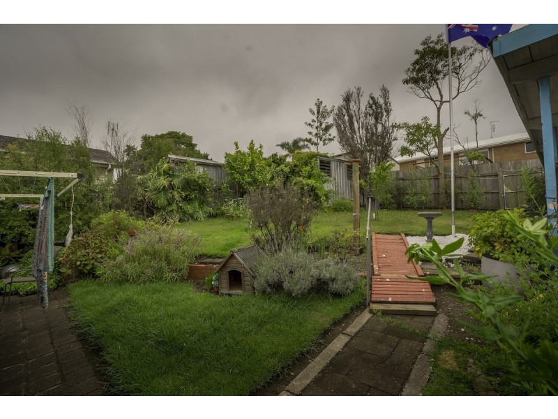 28 Bogong Street, Lakes Entrance VIC 3909