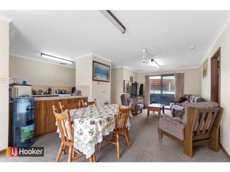 15/23 Alexandra Avenue, Kalimna VIC 3909