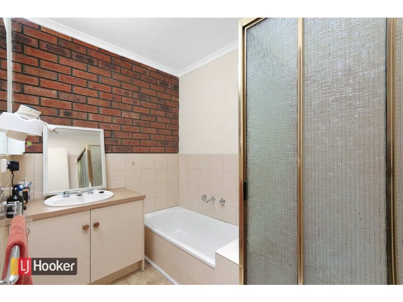 15/23 Alexandra Avenue, Kalimna VIC 3909