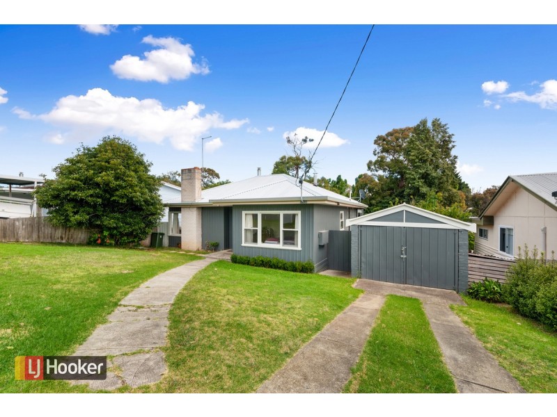 6 View Street, Lakes Entrance VIC 3909