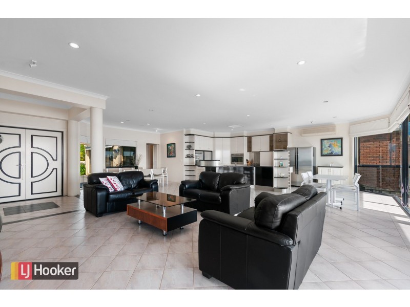 86 Lakeside Drive, Lake Tyers Beach VIC 3909