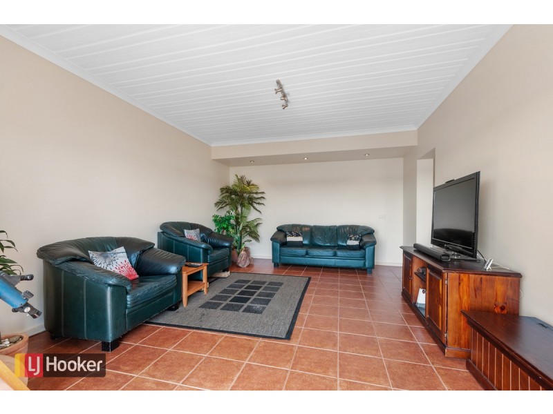 86 Lakeside Drive, Lake Tyers Beach VIC 3909