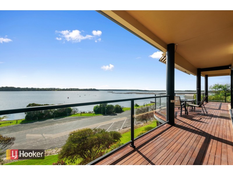 86 Lakeside Drive, Lake Tyers Beach VIC 3909