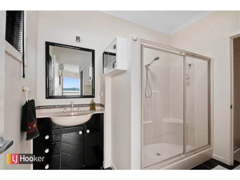 86 Lakeside Drive, Lake Tyers Beach VIC 3909