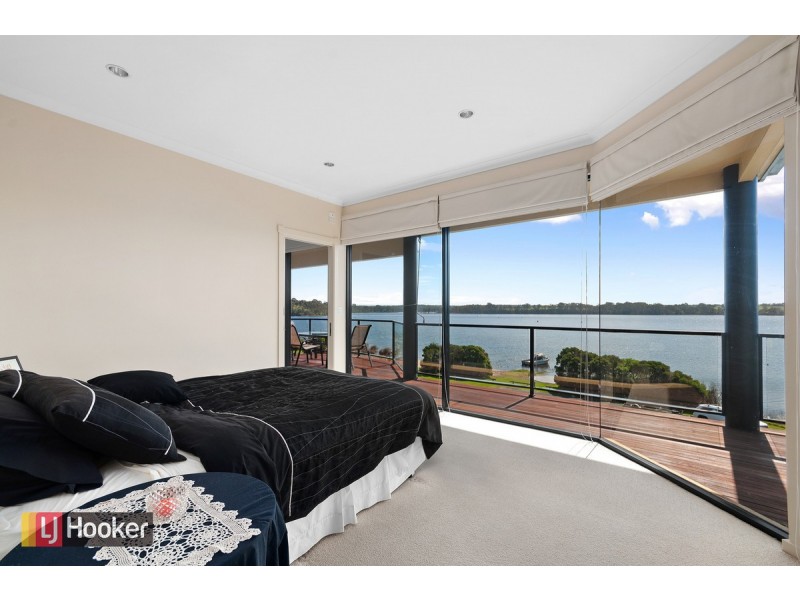 86 Lakeside Drive, Lake Tyers Beach VIC 3909
