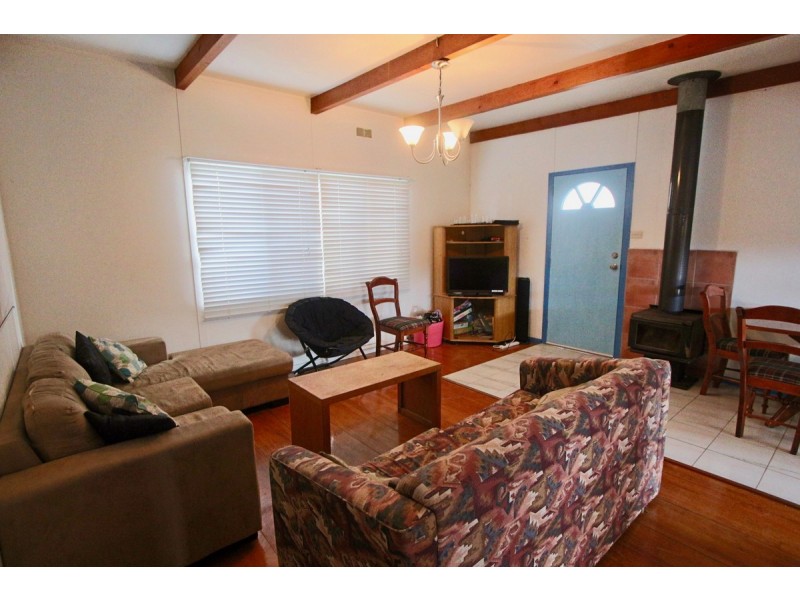 8/15 Lyrebird Court, Lakes Entrance VIC 3909