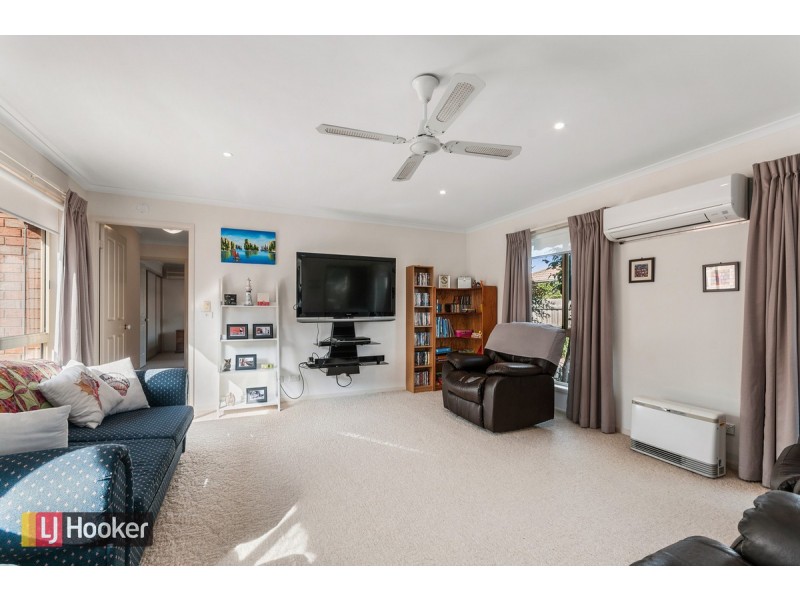 1/64 Roadknight Street, Lakes Entrance VIC 3909