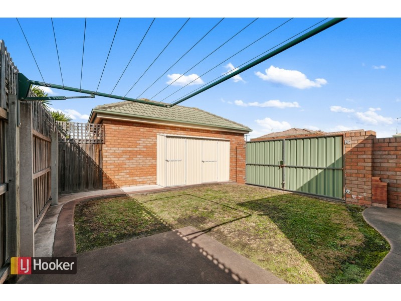 1/64 Roadknight Street, Lakes Entrance VIC 3909