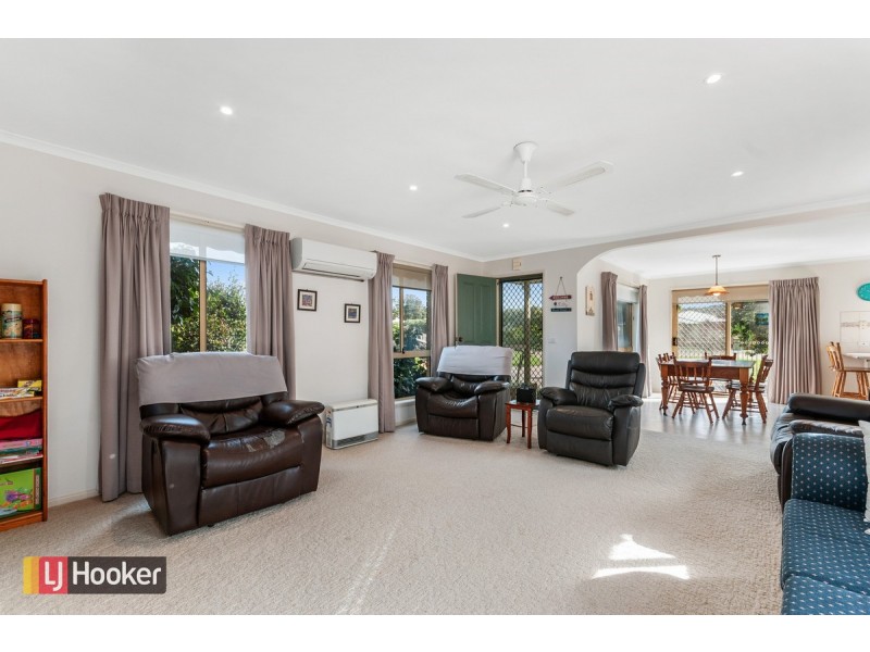 1/64 Roadknight Street, Lakes Entrance VIC 3909