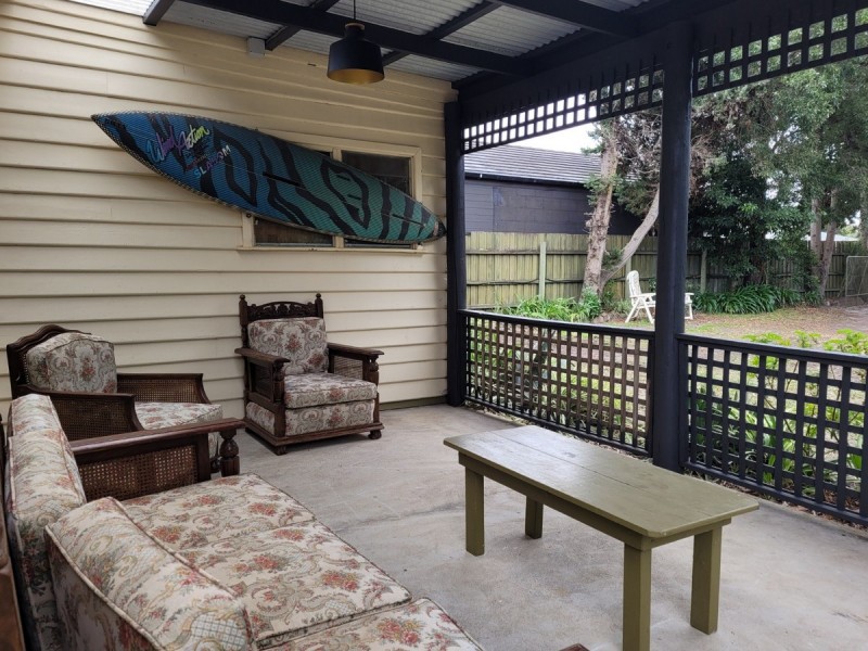 68 Roadknight Street, Lakes Entrance VIC 3909