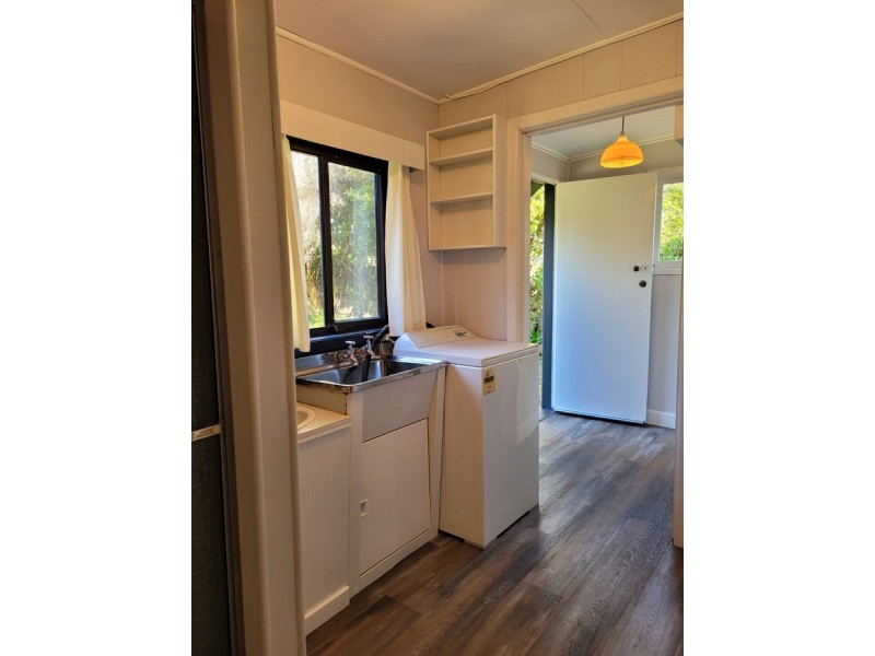 68 Roadknight Street, Lakes Entrance VIC 3909