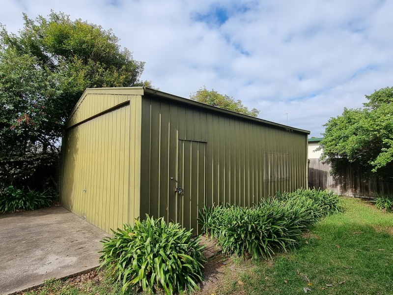 68 Roadknight Street, Lakes Entrance VIC 3909