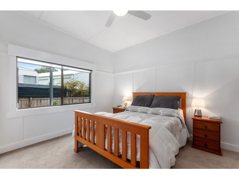 5 George Street, Lakes Entrance VIC 3909