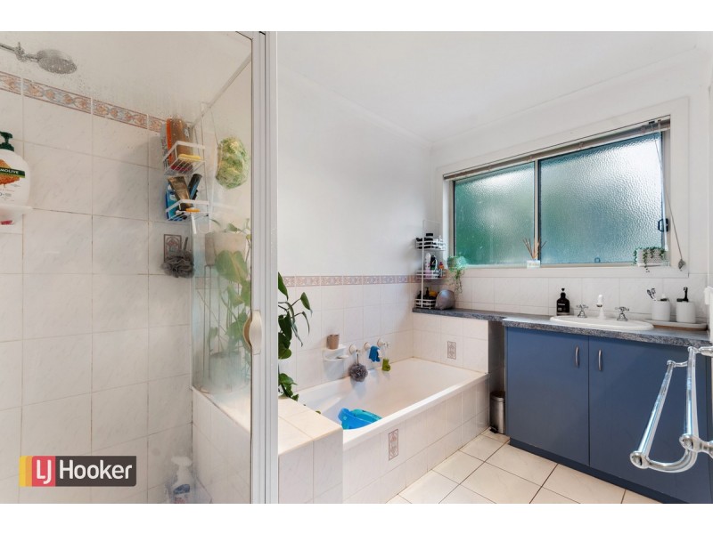 42 Lindamay Court, Lakes Entrance VIC 3909