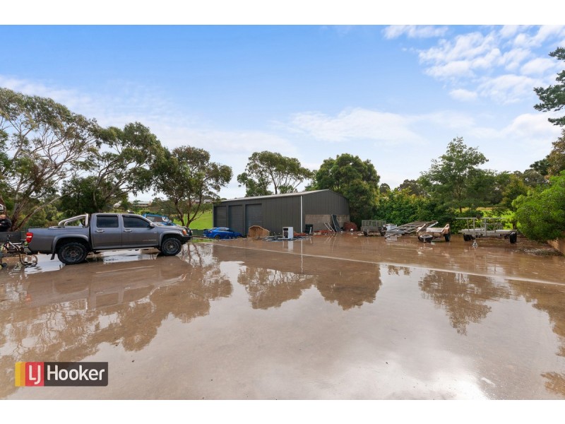42 Lindamay Court, Lakes Entrance VIC 3909