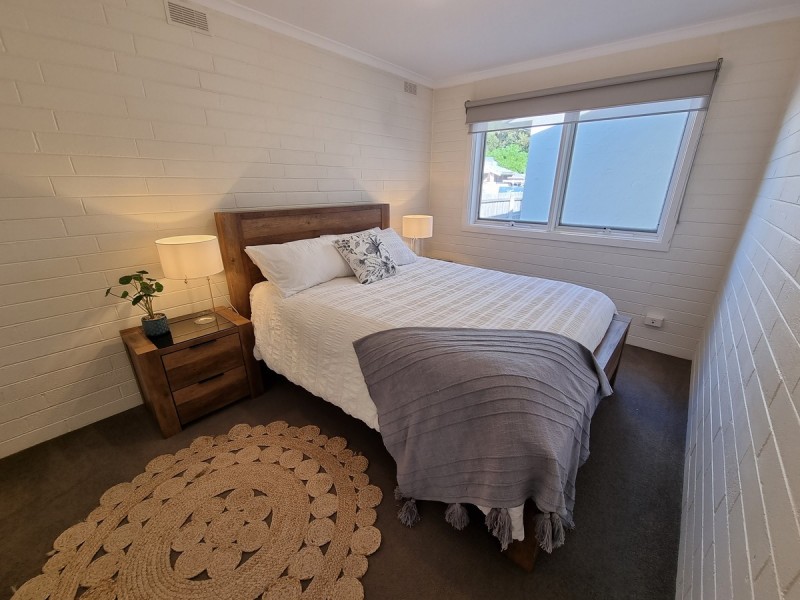 18 Long Street, Lakes Entrance VIC 3909