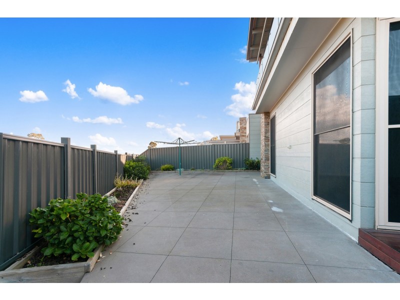 11 Penang Boardwalk, Lakes Entrance VIC 3909