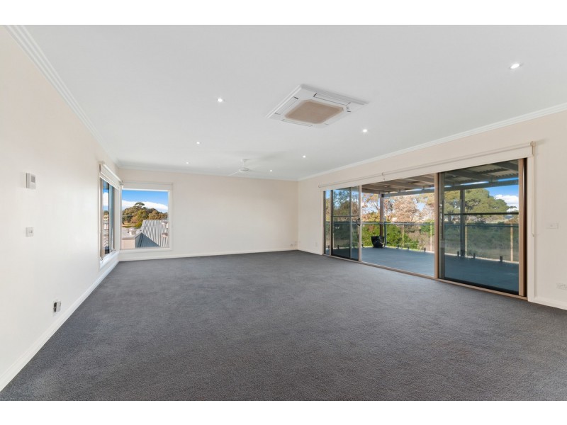 11 Penang Boardwalk, Lakes Entrance VIC 3909