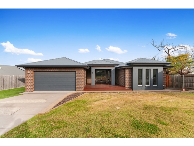 49 Morton Drive, Eastwood VIC 3875