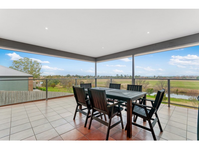 49 Morton Drive, Eastwood VIC 3875