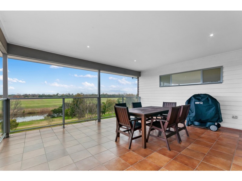 49 Morton Drive, Eastwood VIC 3875