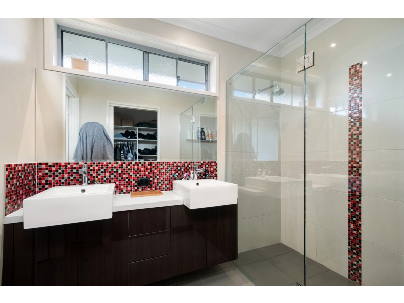 49 Morton Drive, Eastwood VIC 3875