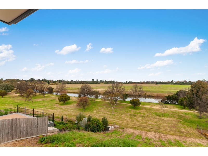 49 Morton Drive, Eastwood VIC 3875