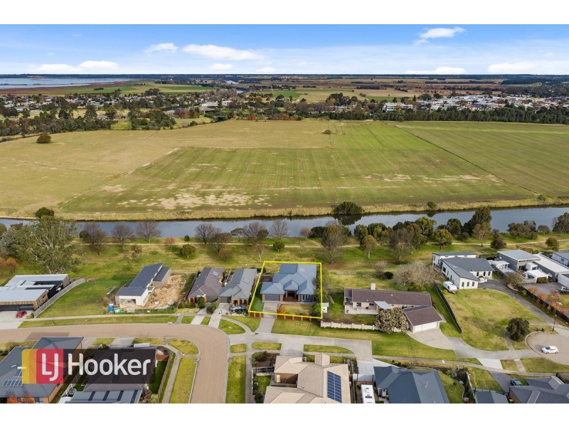 49 Morton Drive, Eastwood VIC 3875