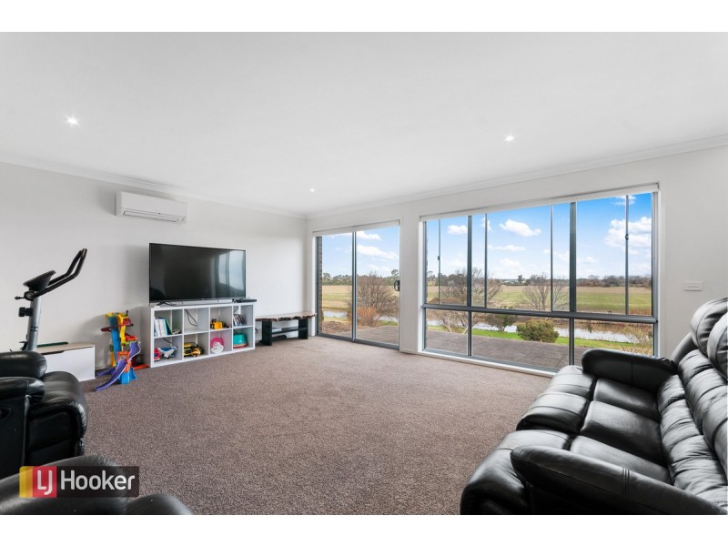 49 Morton Drive, Eastwood VIC 3875