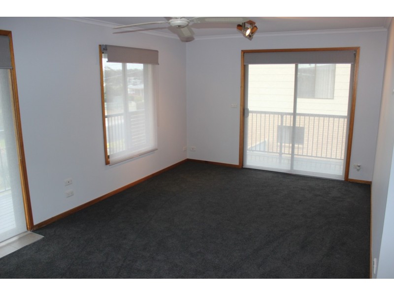 17 Skidale Close, Lake Tyers Beach VIC 3909