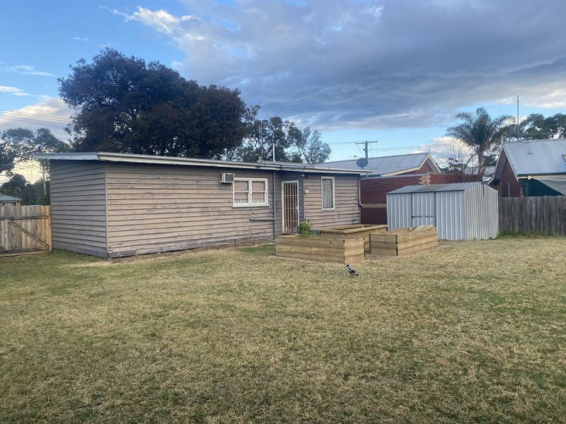 21 Palmers Road, Lakes Entrance VIC 3909