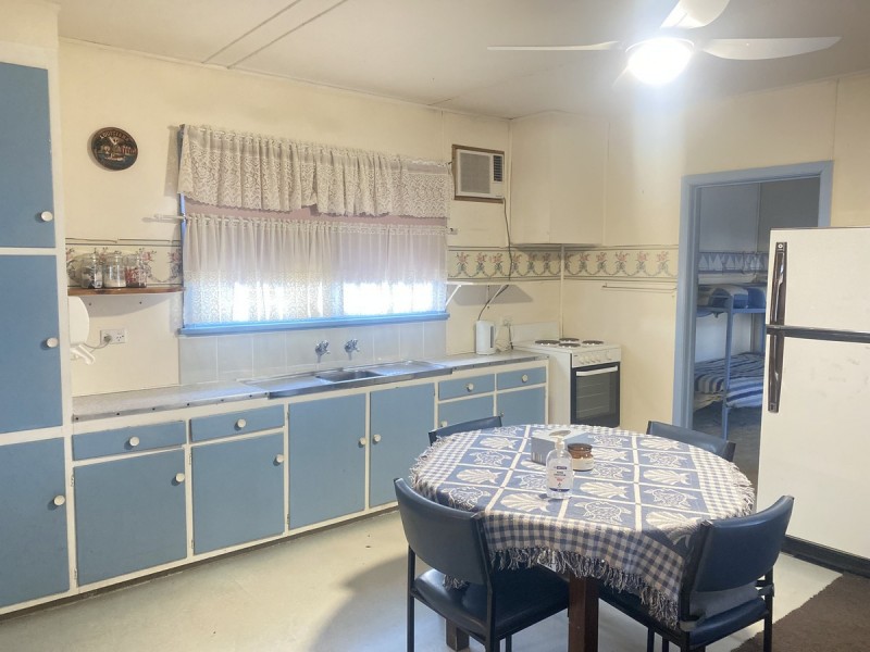 21 Palmers Road, Lakes Entrance VIC 3909