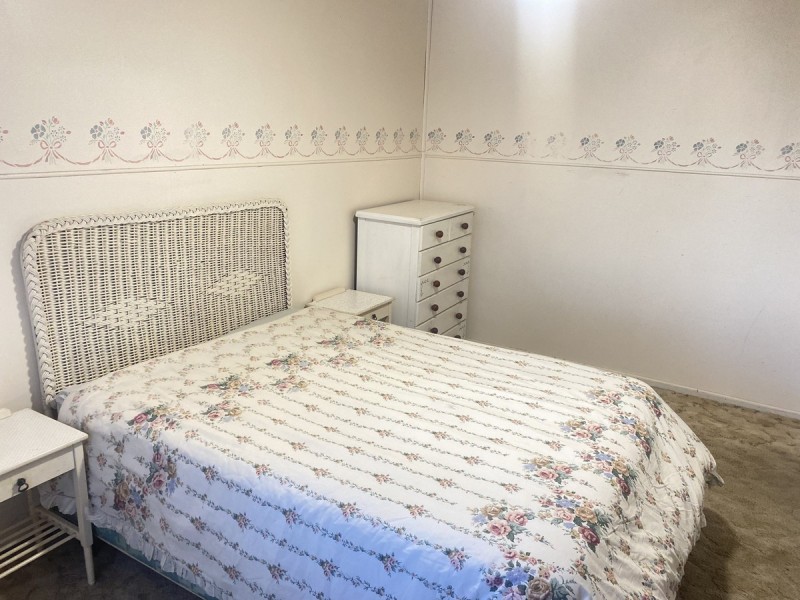 21 Palmers Road, Lakes Entrance VIC 3909