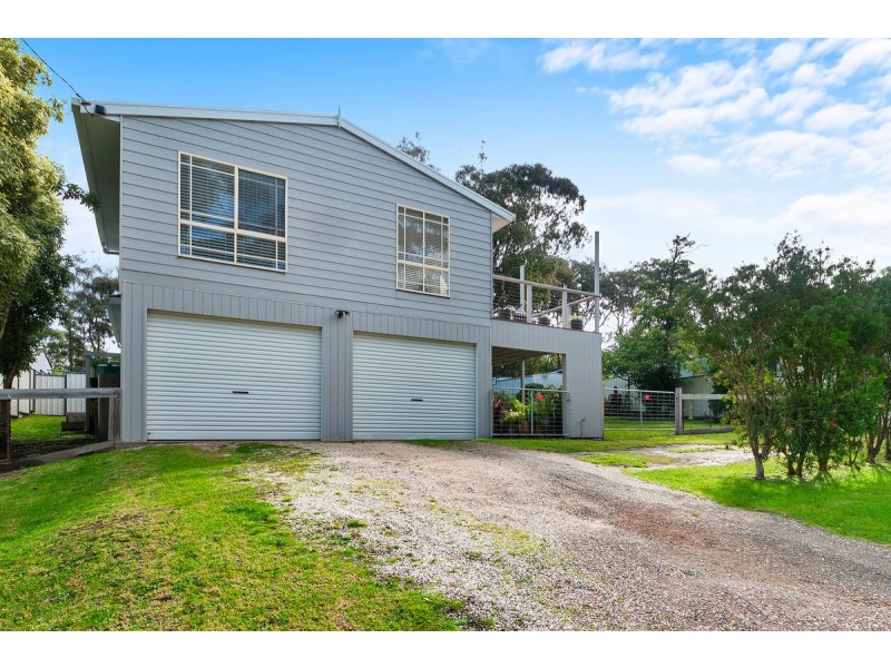 41 Flounder Road, Lake Tyers Beach VIC 3909