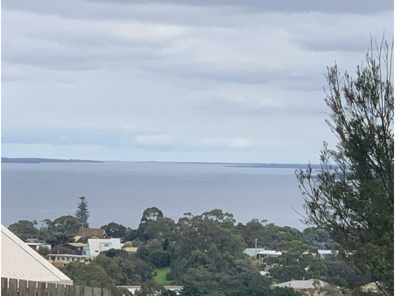 35 Moorhouse Street, Metung VIC 3904