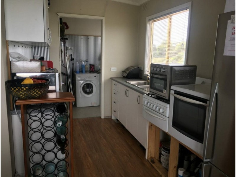 4 Elm Grove, Metung VIC 3904