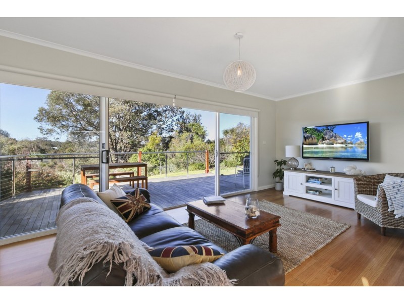 14 Hugh Street, Metung VIC 3904