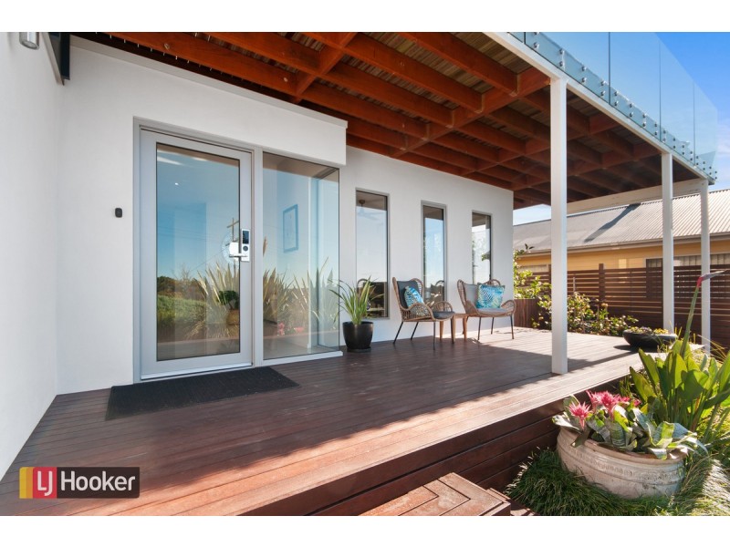 45 Lakeside Drive, Lake Tyers Beach VIC 3909