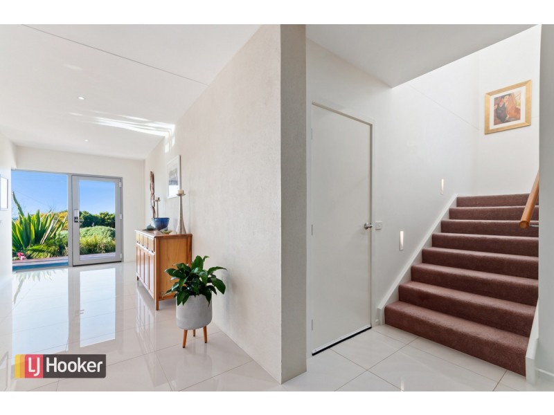 45 Lakeside Drive, Lake Tyers Beach VIC 3909