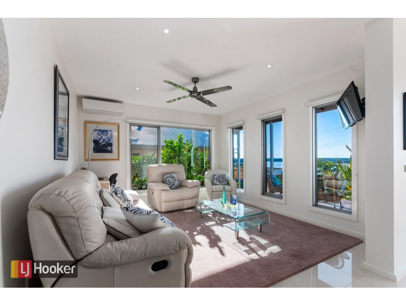 45 Lakeside Drive, Lake Tyers Beach VIC 3909