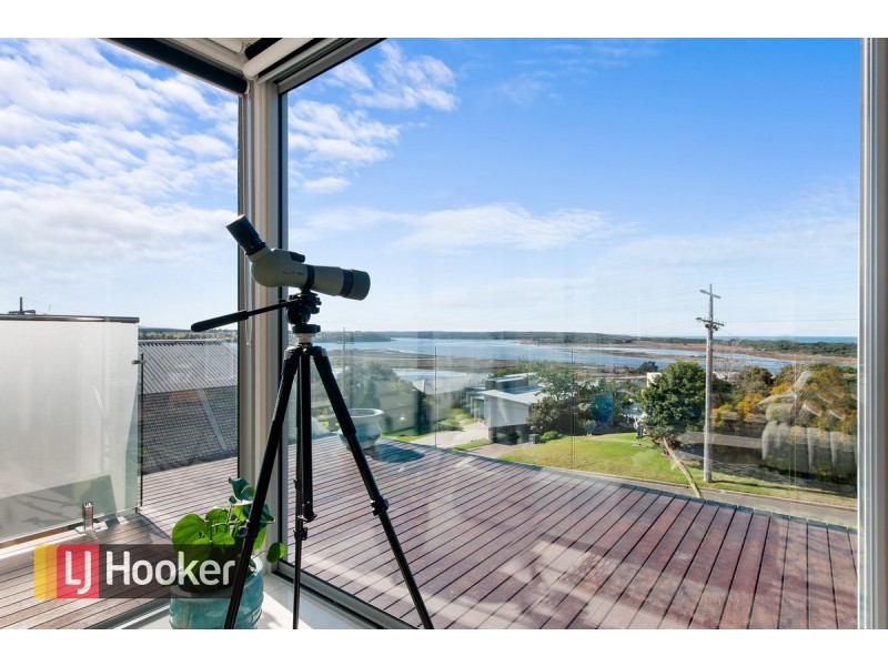45 Lakeside Drive, Lake Tyers Beach VIC 3909