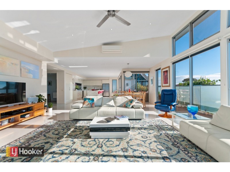 45 Lakeside Drive, Lake Tyers Beach VIC 3909