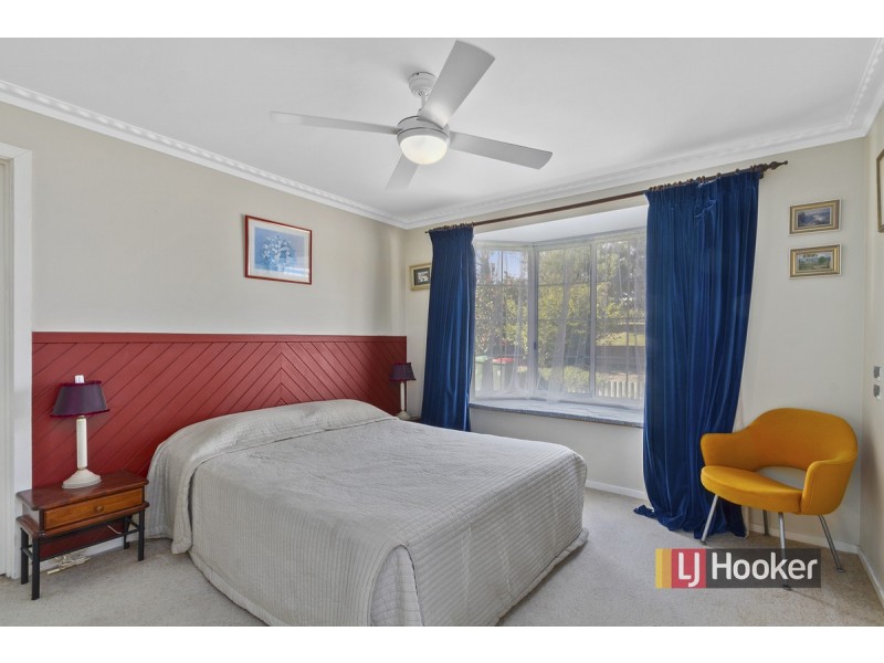 3 Point Road, Kalimna VIC 3909