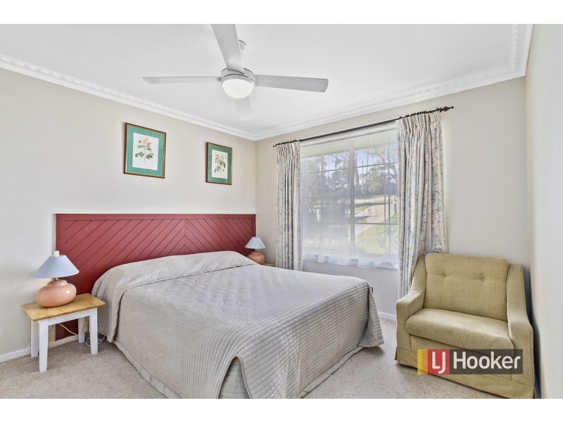 3 Point Road, Kalimna VIC 3909