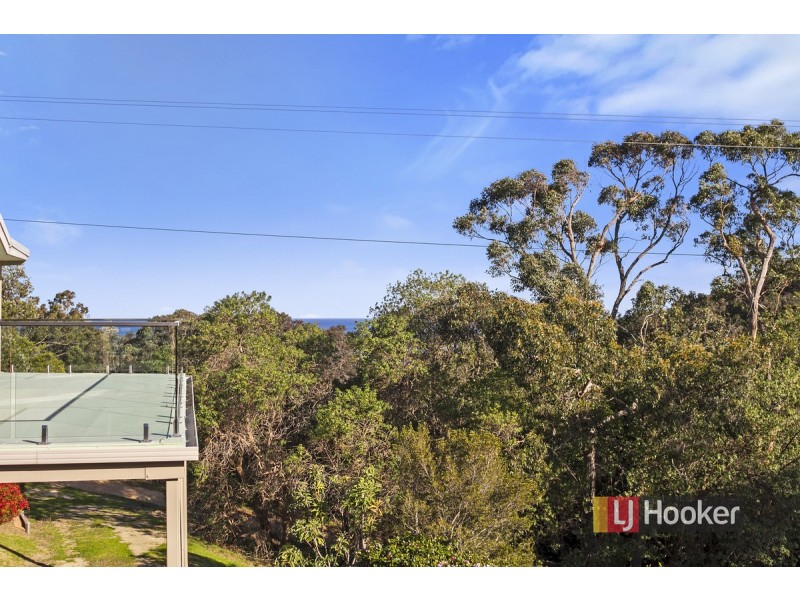 3 Point Road, Kalimna VIC 3909